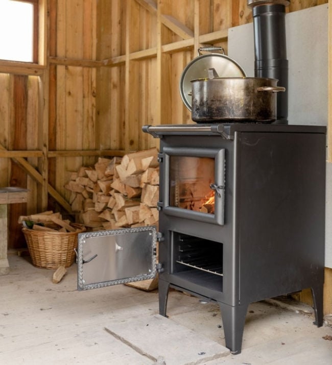 Load image into Gallery viewer, Esse Bakeheart Wood Burning Ecodesign Cook Stove side view
